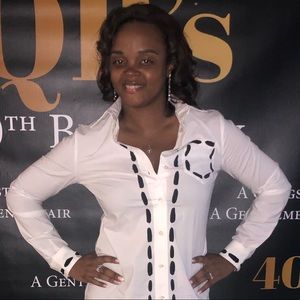 Meet your Posher, Ebony